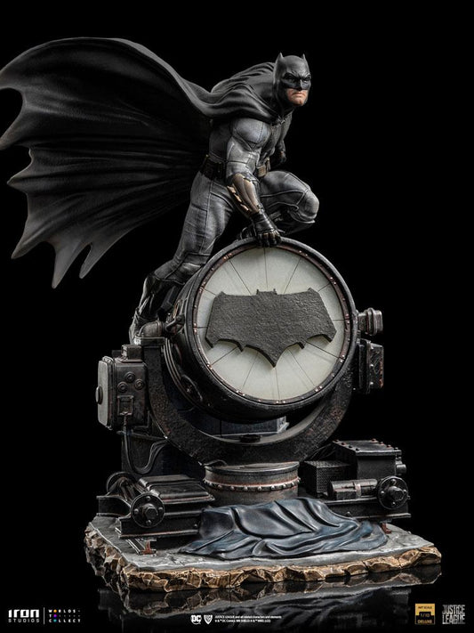 Zack Snyder's Justice League Deluxe Art Scale Statue 1/10 Batman on Batsignal 28 cm 0618231951222