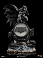 Zack Snyder's Justice League Deluxe Art Scale Statue 1/10 Batman on Batsignal 28 cm 0618231951222