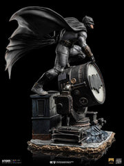 Zack Snyder's Justice League Deluxe Art Scale Statue 1/10 Batman on Batsignal 28 cm 0618231951222