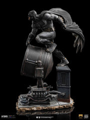 Zack Snyder's Justice League Deluxe Art Scale Statue 1/10 Batman on Batsignal 28 cm 0618231951222