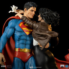 DC Comics Diorama 1/6 Superman & Lois 57 cm 0618231951918