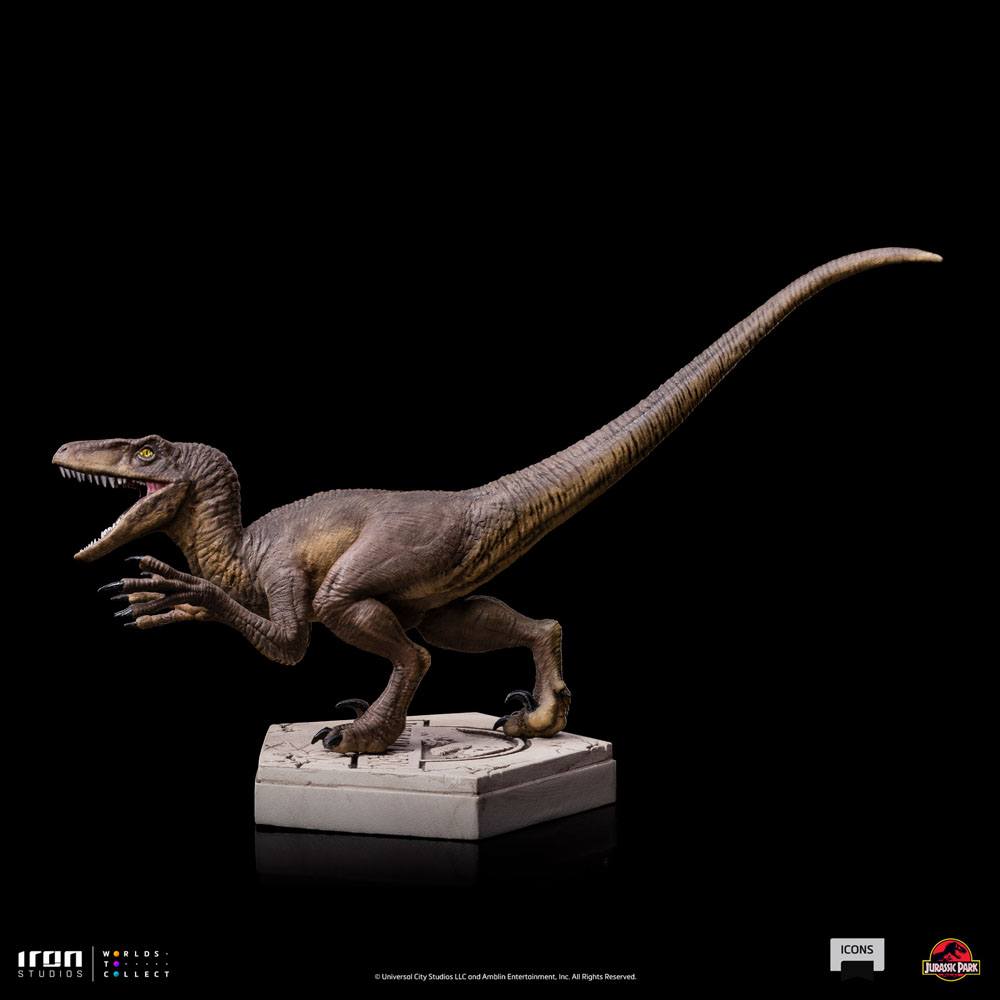 Jurassic World Icons Statue Velociraptor A 9 cm 0618231952014