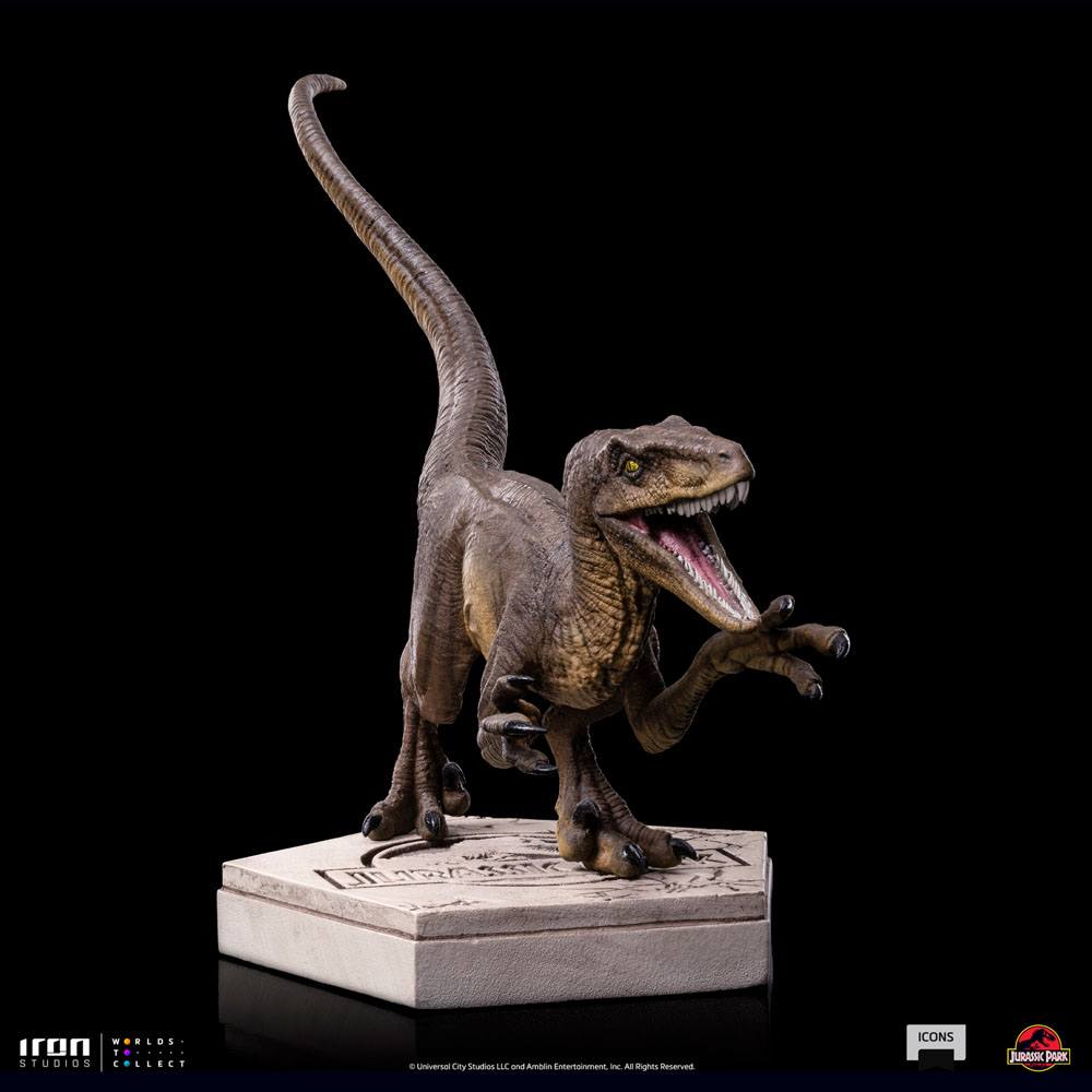 Jurassic World Icons Statue Velociraptor A 9 cm 0618231952014