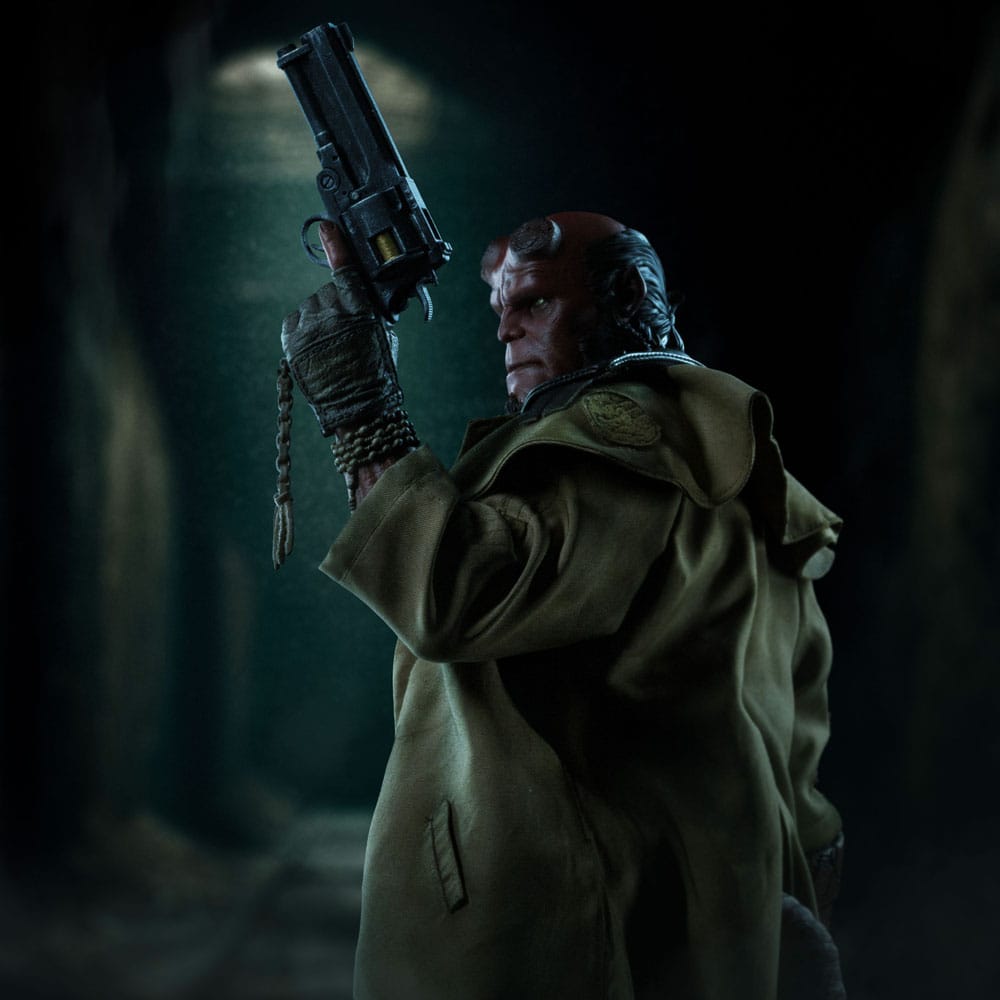 Hellboy Deluxe Art Scale Statue 1/4 Hellboy cm 0618231953790