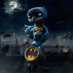 Batman Mini Co. PVC Figure Batman on Bat-Signal (Blue Variant) 15 cm 0618231957446