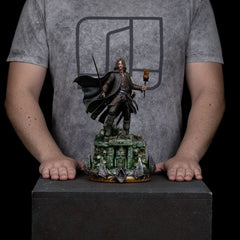 The Lord of the Rings Art Scale Statue 1/10 Aragorn Unleashed 31 cm 0618231957538