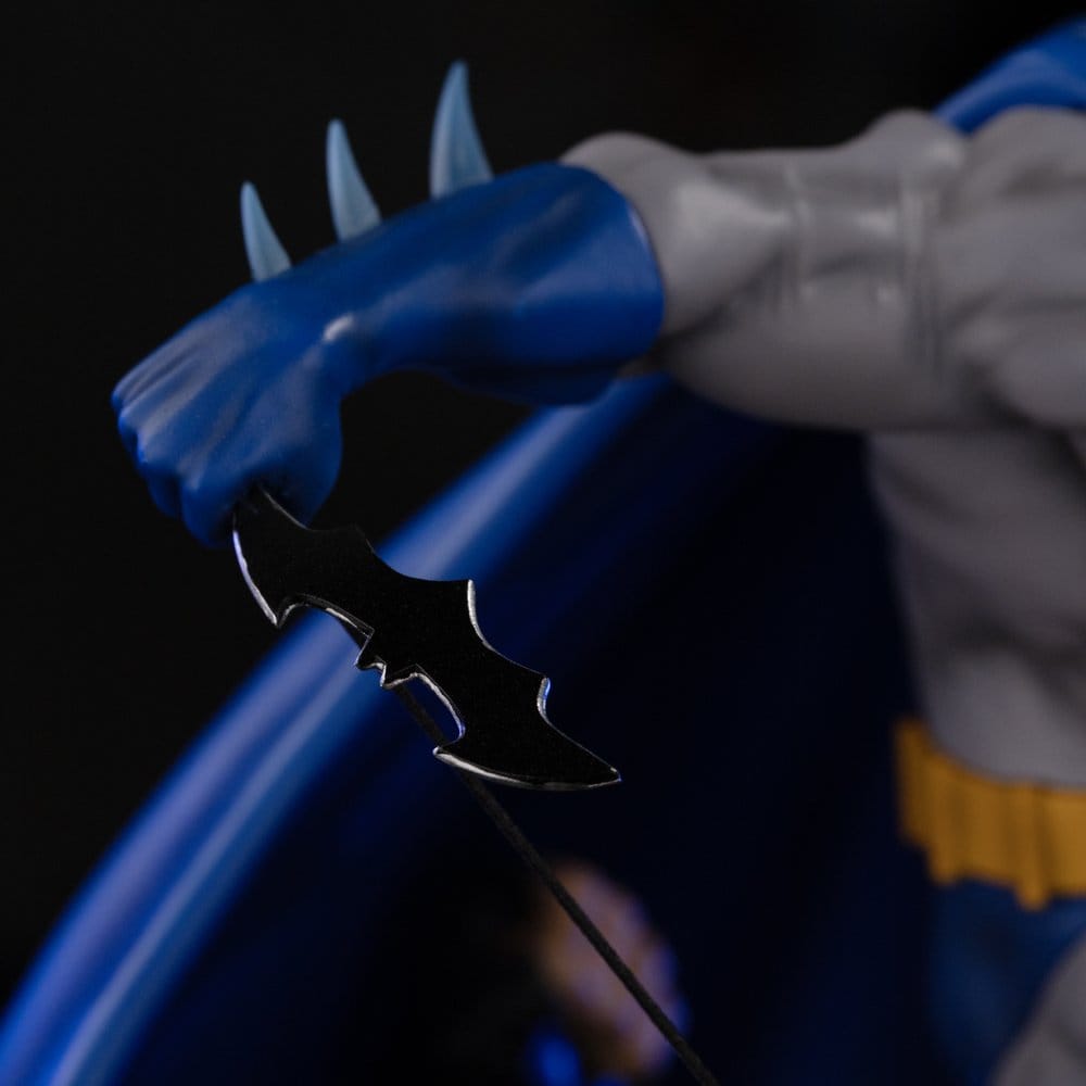 DC Comics Diorama 1/10 Batman vs Bane 33 cm 0618231957842