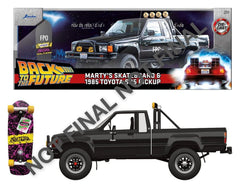 Back to the Future Diecast Vehicle 1:24 Marty's Skateboard 1985 Toyota 4006333107405