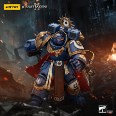 Warhammer 40k Action Figure Ultramarines Marneus Calgar Chapter Master with MKX Gravis Armour and Gauntlets of Ultramar 20 cm 6927054401338