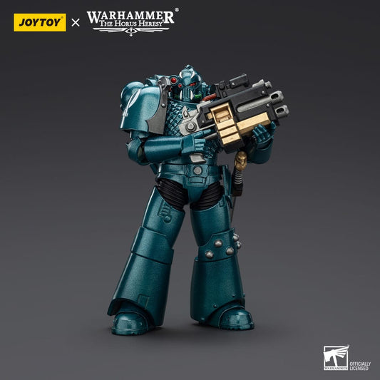 Warhammer The Horus Heresy Action Figure Alpha Legion Head hunter With Banestrike Combi-Bolter And Power Dagger 20 cm 6927054401406