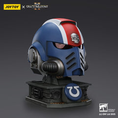 Warhammer 40,000: Space Marine 2 Replica Ultramarines Lieutenant Titus helmet with Display Stand 44 cm  6927054401697