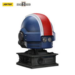 Warhammer 40,000: Space Marine 2 Replica Ultramarines Lieutenant Titus helmet with Display Stand 44 cm  6927054401697
