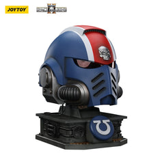 Warhammer 40,000: Space Marine 2 Replica Ultramarines Lieutenant Titus helmet with Display Stand 44 cm  6927054401697