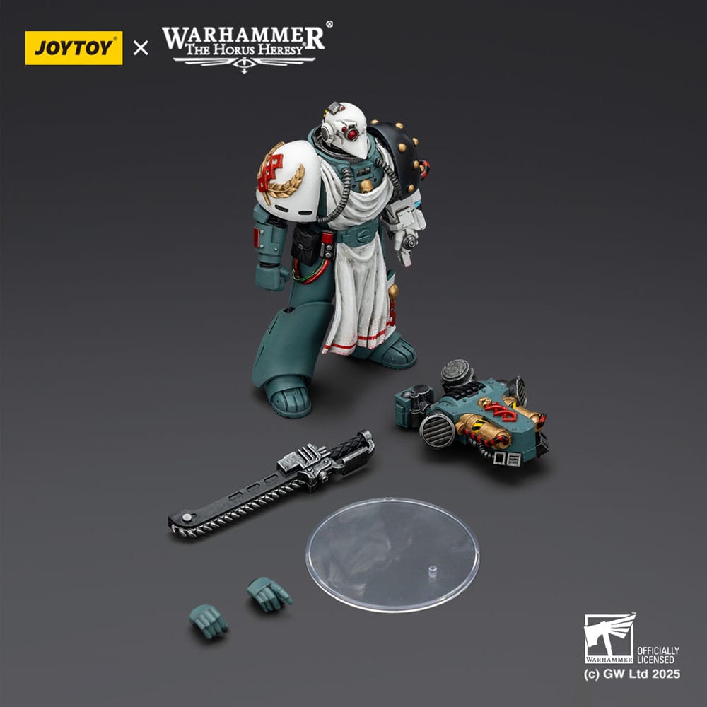 Warhammer 40,000: Sons of Horus Action Figure Legion Apothecary 12 cm 6927054402465