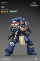 Warhammer 40,000 Action Figure Ultramarines Titus with Laurels of Victory 13 cm 6927054402779