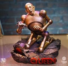 Queen 3D Vinyl Statue Queen Robot (News of the World) 20 x 21 x 24 cm 0785571595123