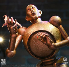 Queen 3D Vinyl Statue Queen Robot (News of the World) 20 x 21 x 24 cm 0785571595123