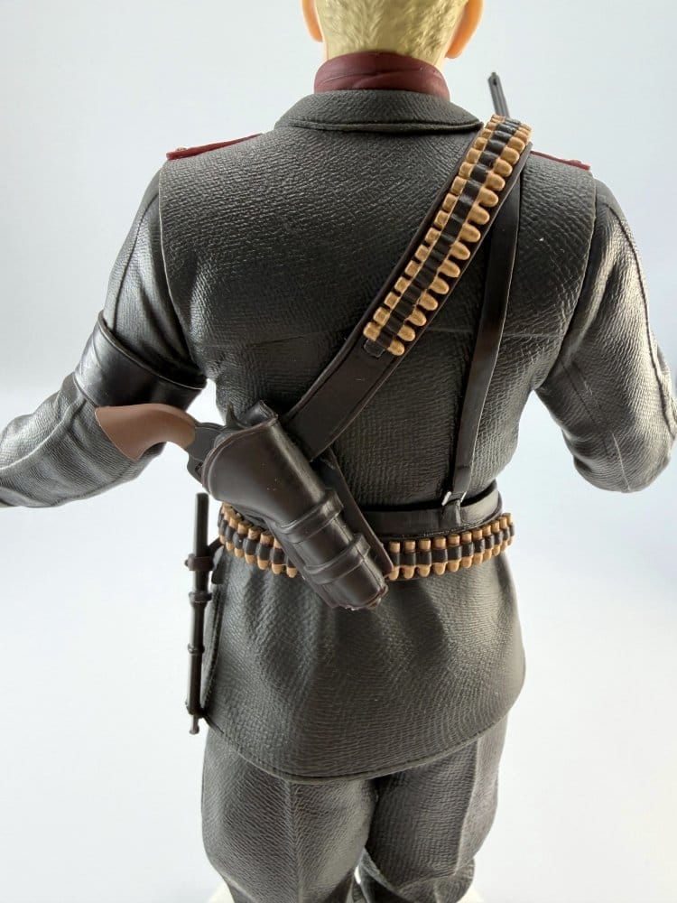Metal Gear Solid Delta: Snake Eater PVC Figure Ocelot 20 cm         4570015672012