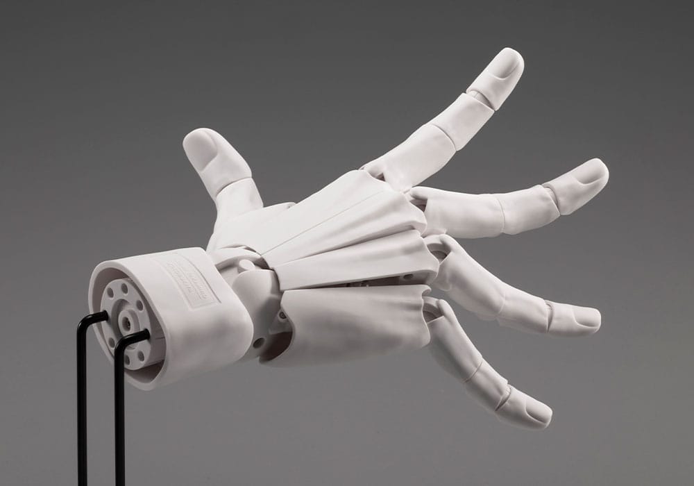 Takahiro Kagami PVC Artist Support Item Hand 1/1 Model Men /R White 22 cm 4934054070770