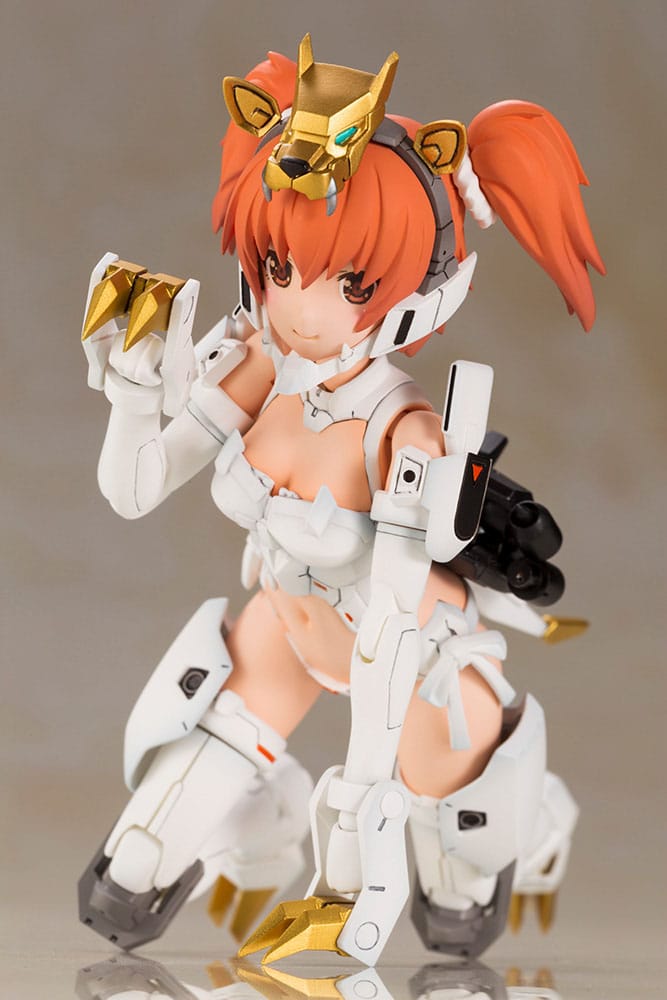 The King of Braves GaoGaiGar Cross Frame Girl Plastic Model Kit Star Gaogaigar 19 cm 4934054046522