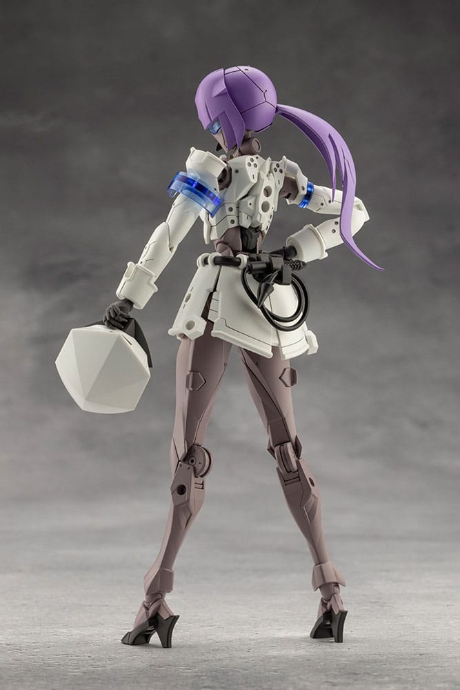 Megalomaria Unlimited Universe Plastic Model Kit Vanguard Leader 16 cm 4934054069392