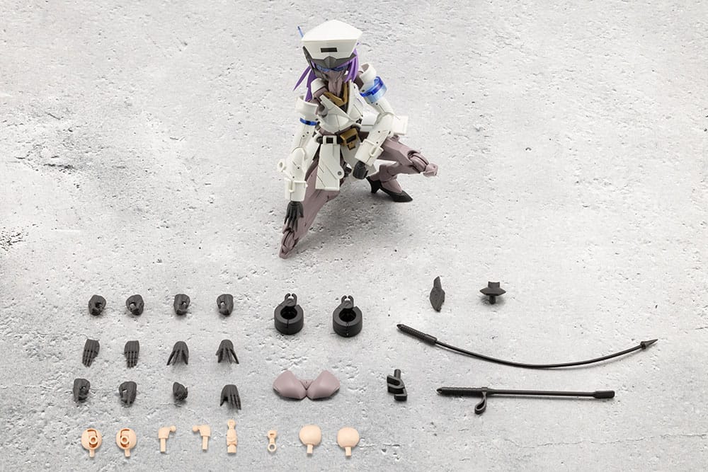 Megalomaria Unlimited Universe Plastic Model Kit Vanguard Leader 16 cm 4934054069392