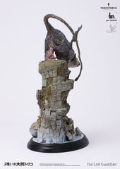 The Last Guardian Statue Trico 50 cm  4580714137064