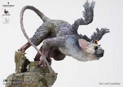 The Last Guardian Statue Trico 50 cm  4580714137064