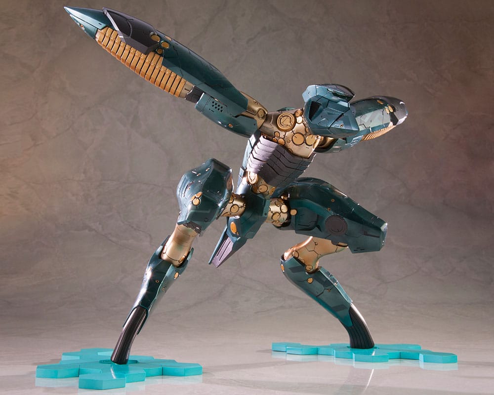 Metal Gear Solid 4 Plastic Model Kit 1/100 Metal Gear Ray 21 cm 4934054049172