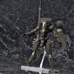 Metal Gear Solid V Plastic Model Kit 1/100 Metal Gear Sahelanthropus Black Ver. 36 cm 4934054025015