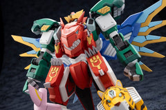 The Red Ranger Becomes an Adventurer in Another World Plastic Model Kit Maximum Kizuna Kaiser 17 cm   4934054067077
