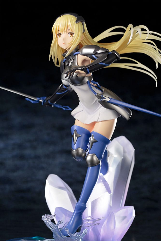 Sword Oratoria: Is it Wrong to Try to Pick Up Girls in a Dungeon? On the Side PVC Statue 1/7 Ais Wallenstein 24 cm 4934054071098