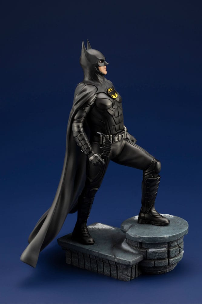 DC Comics ARTFX PVC Statue 1/6 The Flash Movie Batman 34 cm 4934054051410