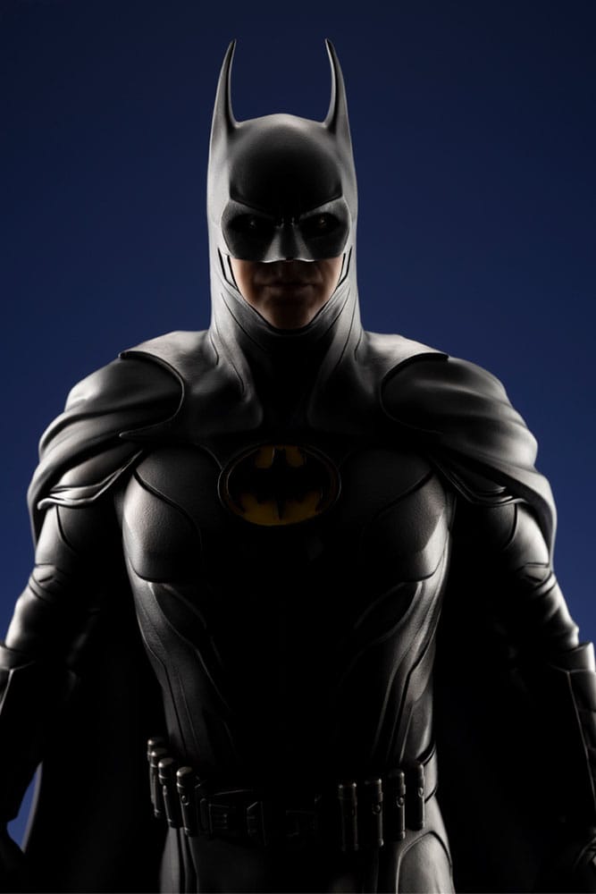 DC Comics ARTFX PVC Statue 1/6 The Flash Movie Batman 34 cm 4934054051410