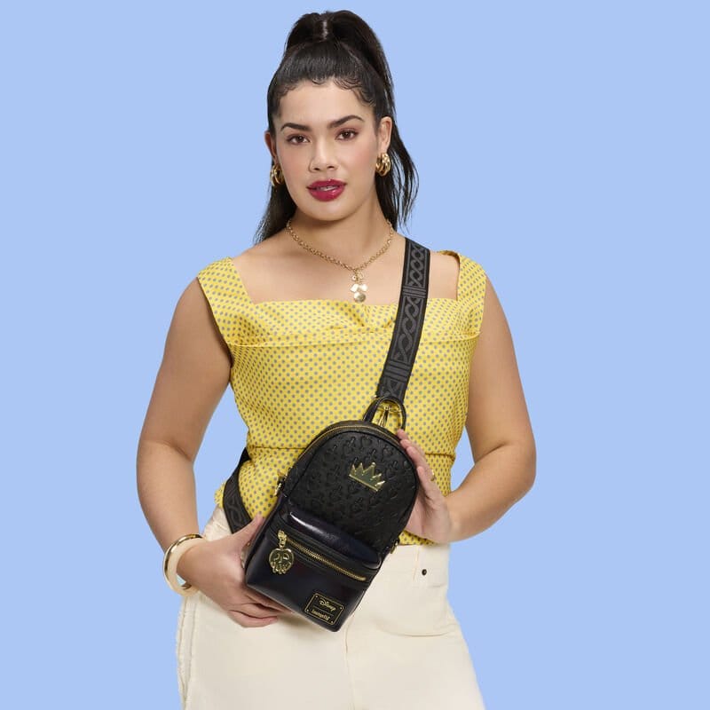 Snow White by Loungefly Sling Bag  0671803579705