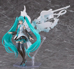 Character Vocal Series 01: Hatsune Miku Plamatea Plastic Model Happy 16th Birthday Ver. 16 cm 4545784015438