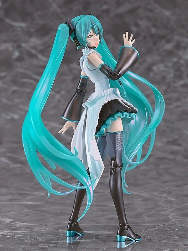 Character Vocal Series 01: Hatsune Miku Plamatea Plastic Model Happy 16th Birthday Ver. 16 cm 4545784015438