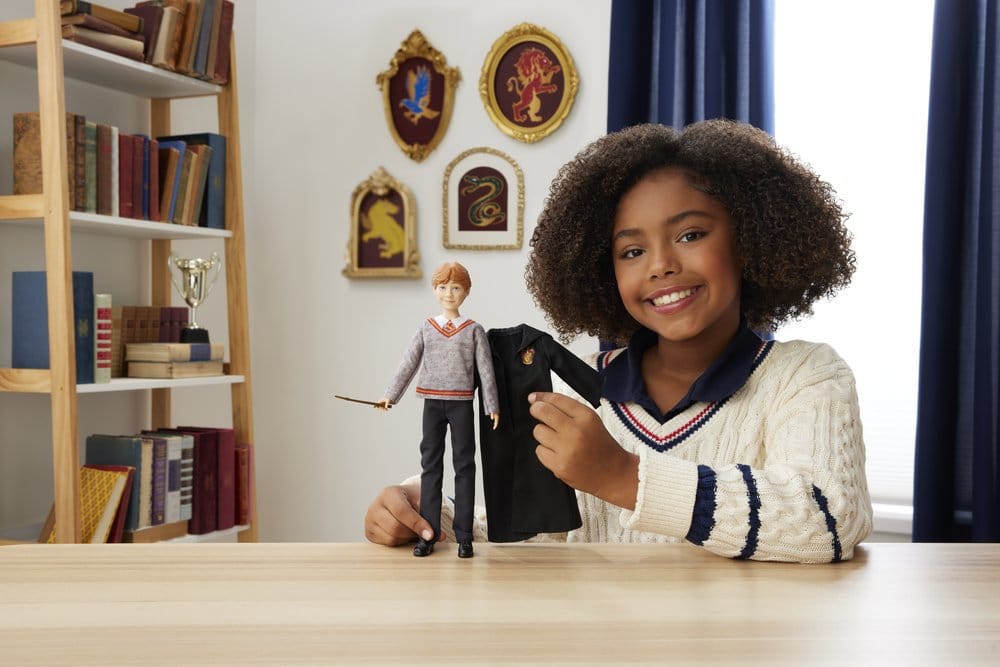 Harry Potter Fashion Doll Ron Weasley 0194735317271
