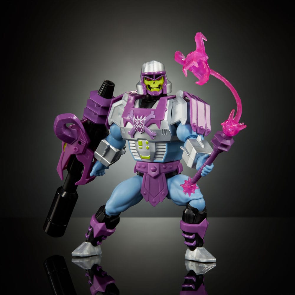 Masters of the Universe x Transformers Action Figure Megatron Armor Skeletor heo European Exclusive 14 cm 0194735321575