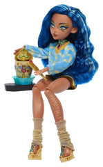 Monster High Self-Scare Secrets Doll Frankie Stein 0194735378296