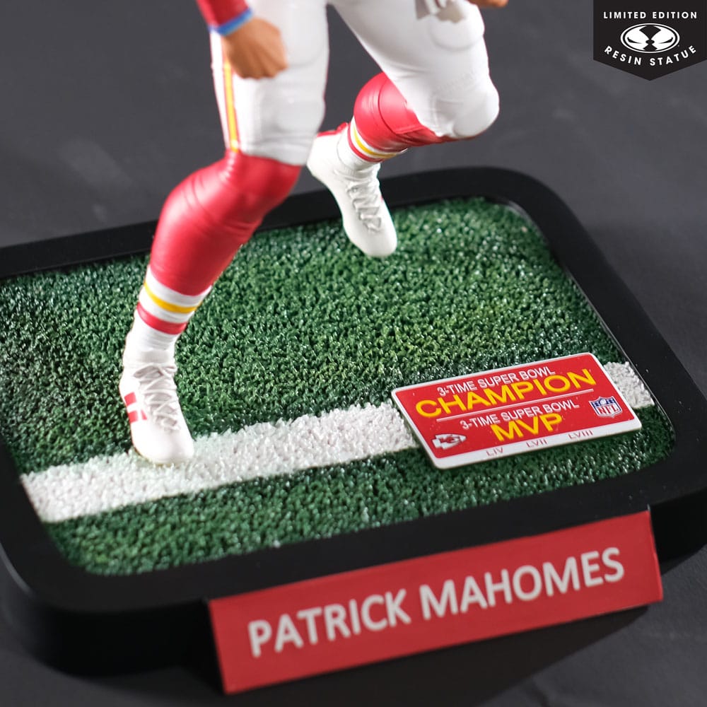NFL Kansas City Chiefs Statue Statue 1/6 Patrick Mahomes 30 cm 0787926104097