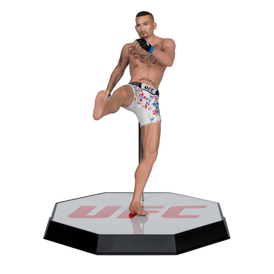 UFC Posed PVC Statue Max Holloway 18 cm 0787926104431