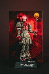 It Welcome to Derry Movie Maniacs Figure Pennywise (Bloody) 16 cm 0787926141429