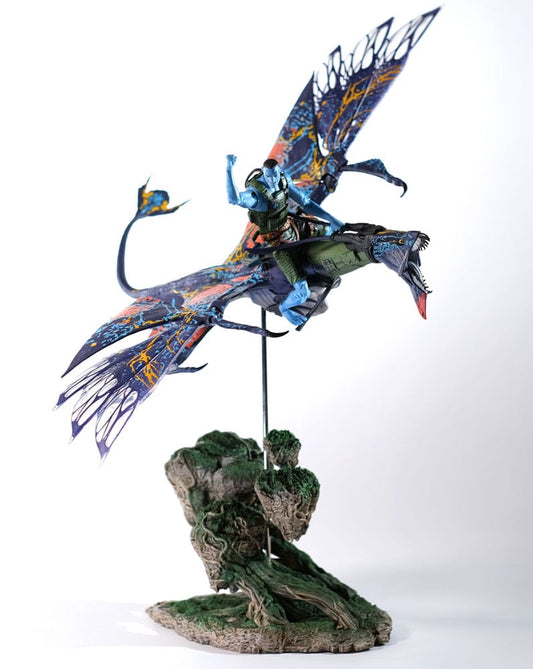 Avatar: The Way of Water Action Figure Recom Quaritch & RDA Banshee (Gold Label)  0787926164619