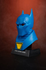 Batman DC Direct Mini-Replik 1/3 Azrael Batman Maske (Batman: Knightfall)(Gold Label Collection) 18 cmBatman DC Direct Mini-Replica 1/3 Azrael Batman Mask (Batman: Knightfall) (Gold Label Collection) 18 cmBatman DC Direct Mini-réplique 1/3 Azrael Batman M 0787926179484