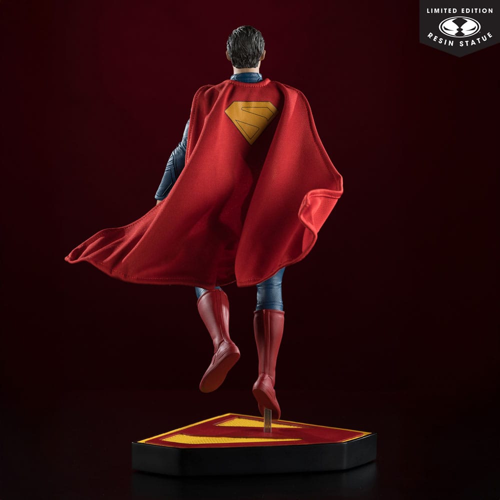 Superman (2025) DC Direct 1/6 Statue Superman 35 cm  0787926302844
