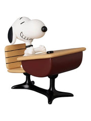 Peanuts UDF Series 18 Mini Figure Snoopy with desk 9 cm 4530956158440