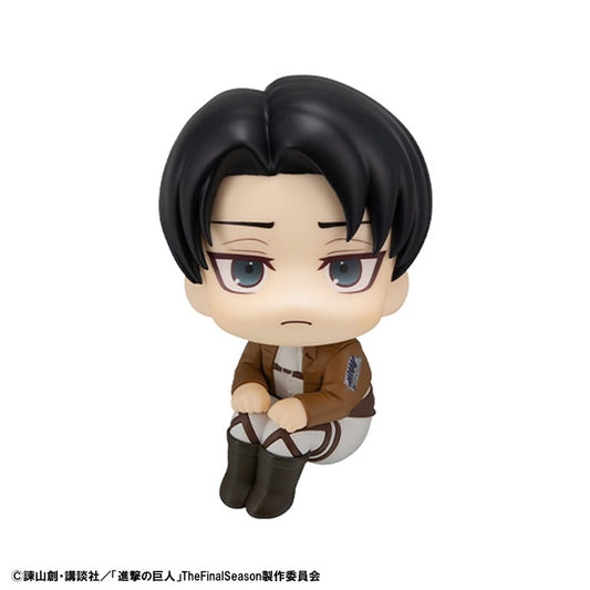 Attack on Titan Look Up PVC Statue Levi 11 cm 4535123845062