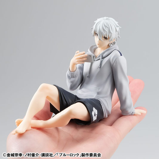 Blue Lock G.E.M. Series PVC Statue Seishiro Nagi Repaint Ver. Palm Size 9 cm 4535123845321