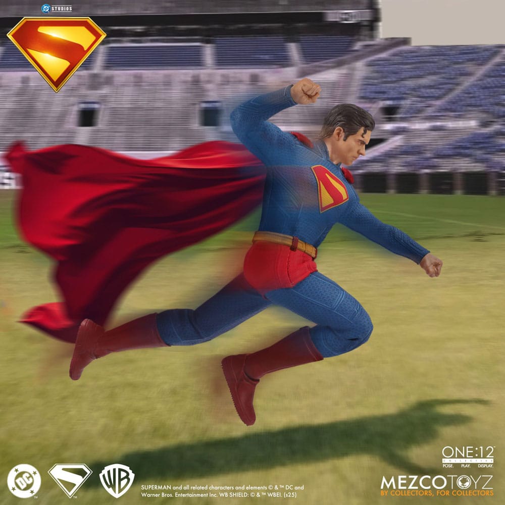 Superman (2025) Action Figure 1/12 Superman 17 cm 0696198761900